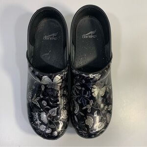 Dansko Clogs Shoes Women’s EU 42 11.5 12 Black Patent Leather Floral Metallic